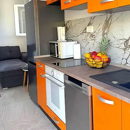 Apartament Luca *