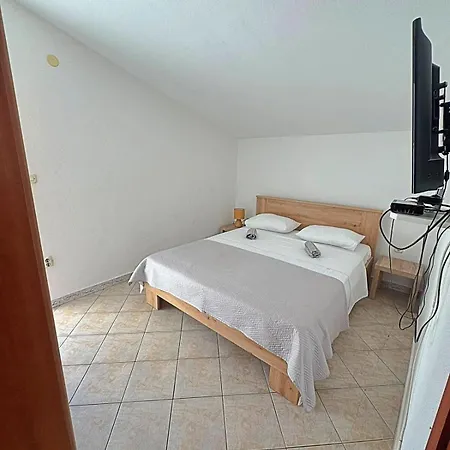 Luca * Rogoznica (Sibenik-Knin)
