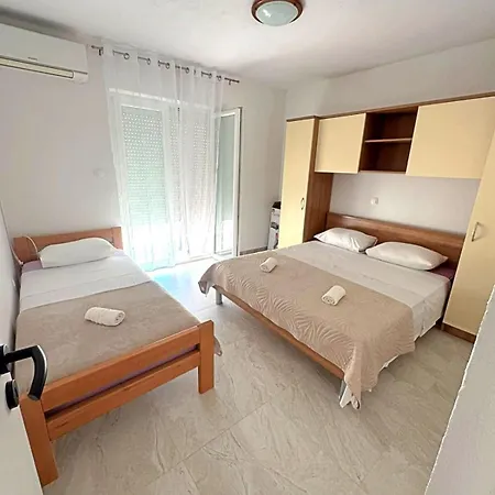 Apartment Luca *